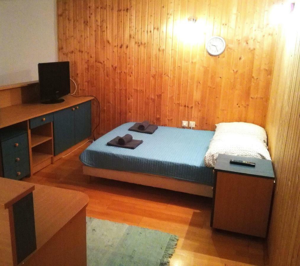 Apartment Center Z9 *